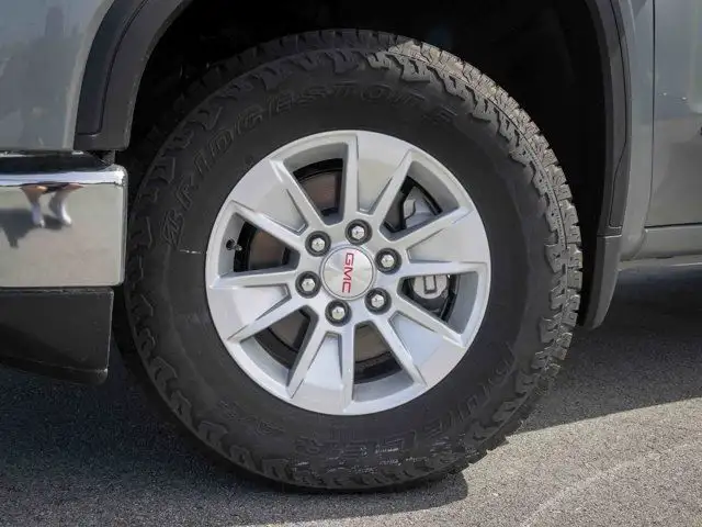 2024 GMC Sierra 1500 Pro | 5.3L in Cars & Trucks in Tricities/Pitt/Maple - Image 13