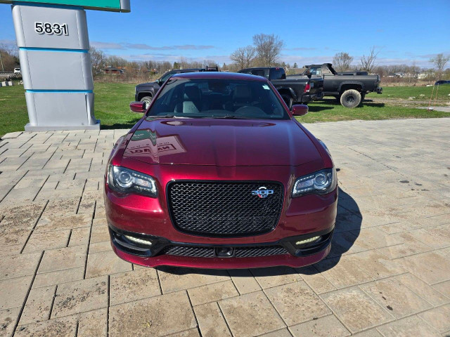 2023 Chrysler 300 in Cars & Trucks in Ottawa - Image 2