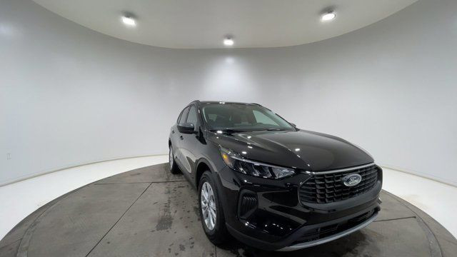 2025 Ford Escape Active in Cars & Trucks in Strathcona County - Image 2