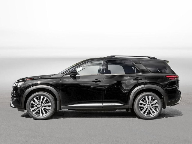 2025 Nissan Pathfinder PLATINUM in Cars & Trucks in Oshawa / Durham Region - Image 3