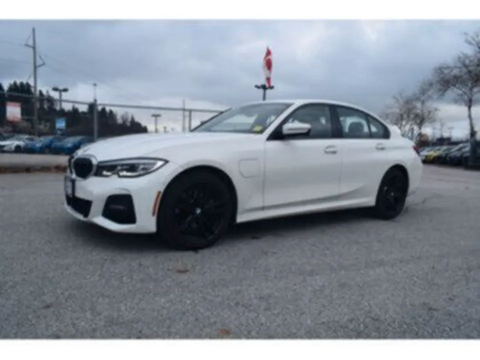 2021 BMW 3 Series 330e xDrive