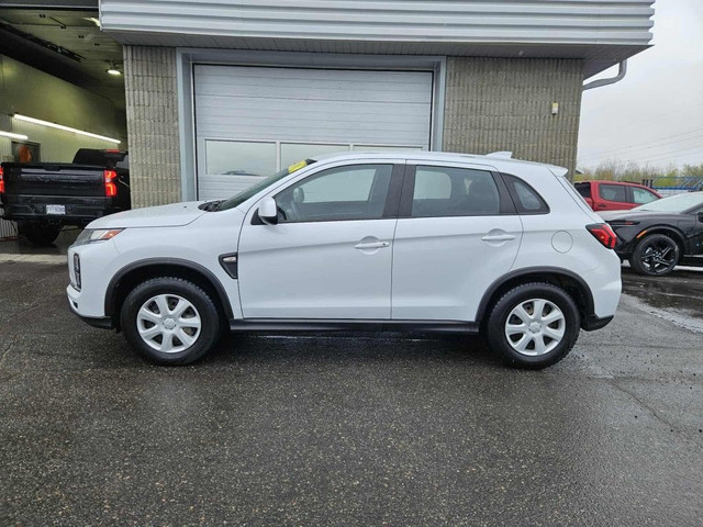 2023 MITSUBISHI RVR ES, AWD, SIEGES CHAUFFANTS, CAMERA DE RECUL dans Autos et camions  à Shawinigan - Image 2