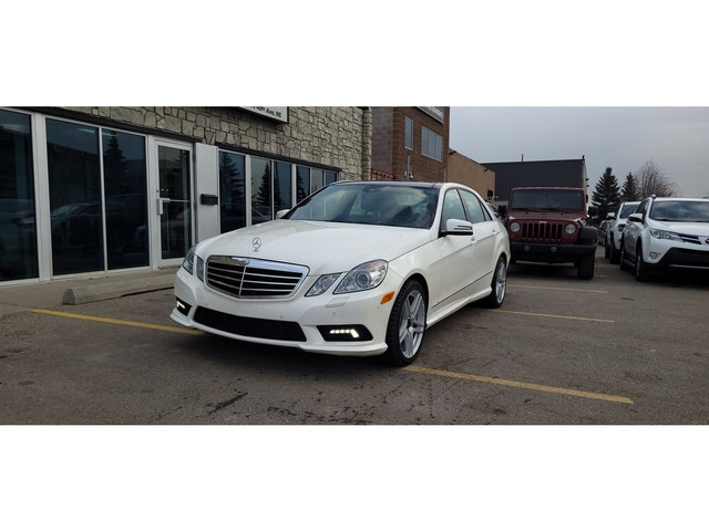 2011 Mercedes-Benz E-Class Sdn E550 4MATIC/NAVIGATION/SUNROOF/BA in Cars & Trucks in Calgary - Image 2