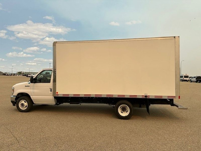 2024 Ford E-Series Cutaway in Cars & Trucks in Grande Prairie - Image 2
