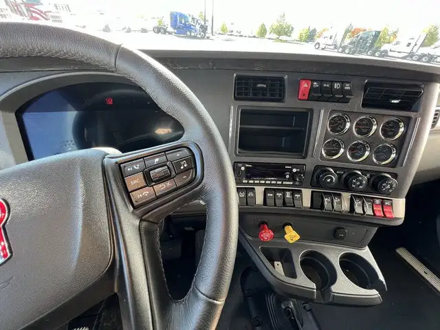 2025 Kenworth W990 in Heavy Trucks in Dartmouth - Image 16