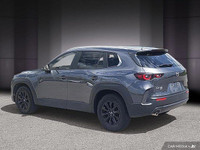 Le Mazda CX-50 GS-L 2023 est un VUS compact au positionnement bien équilibré : il embarque un moteur... (image 4)
