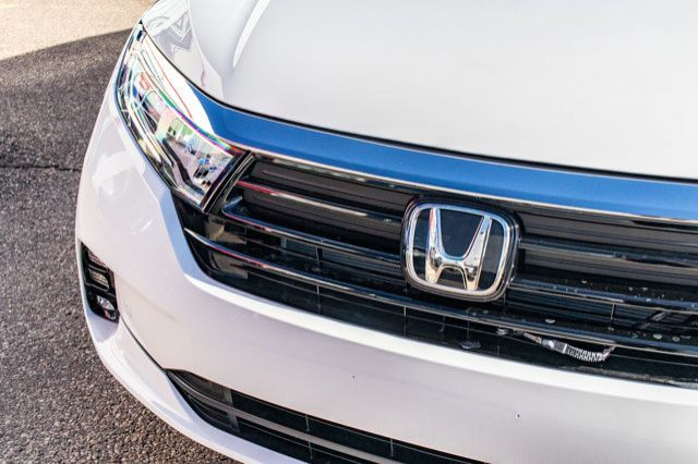 2026 Honda Odyssey Touring in Cars & Trucks in Edmonton - Image 3