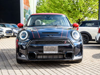 No Accidents, Single Owner Vehicle. Premier+ Line 2.0, Black Roof & Mirror Caps, and Electric Front... (image 1)