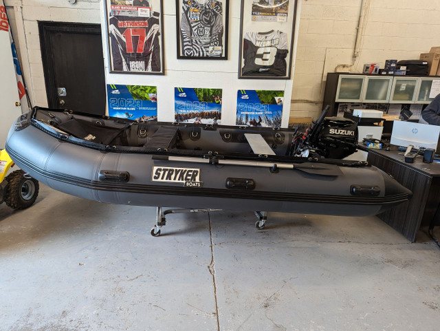 2022 Stryker LX 380 in Powerboats & Motorboats in Kamloops