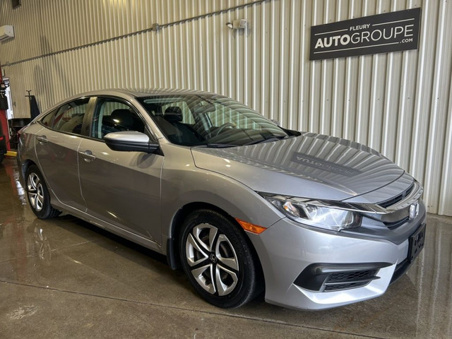 2017 Honda Civic Sedan LX Auto AC Cam in Cars & Trucks in Gatineau