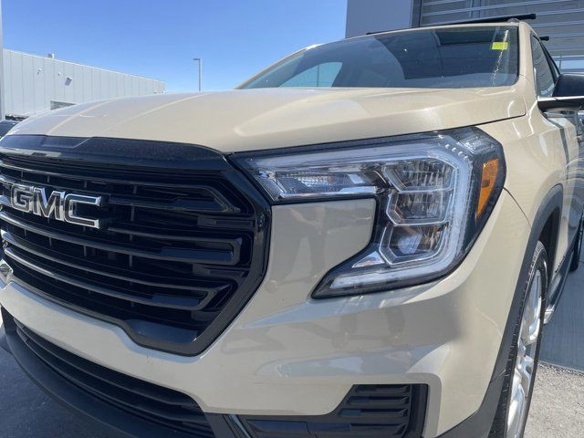 2023 GMC Terrain SLE in Cars & Trucks in Calgary - Image 3