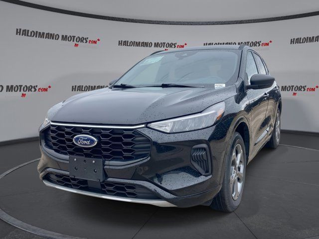 2024 Ford Escape ST-Line AWD in Cars & Trucks in Hamilton