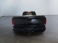 Decouvrez le parfait equilibre entre performance, durabilite et style utilitaire avec ce Ram 1500 Cl... (image 6)