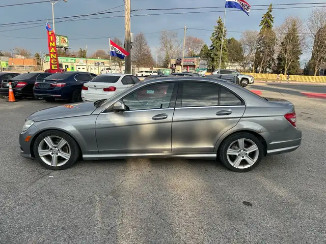 2009 Mercedes-Benz C-Class C300 | 4Matic in Cars & Trucks in City of Toronto - Image 4