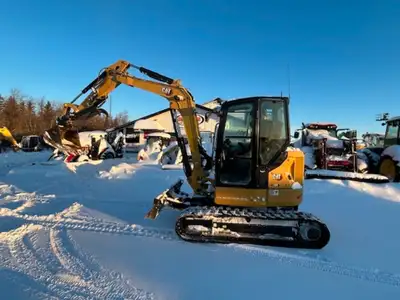 2022 CAT 305CR 5 TON EXCAVATOR CAB, HEAT, AIR, 2 BUCKETS, THUMB, ONLY 346 HOURS! FOR THE BEST PRICES...