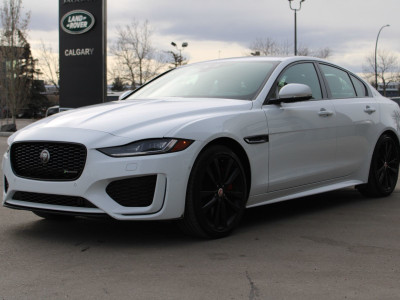 2020 Jaguar XE R-Dynamic SE P300 AWD Auto