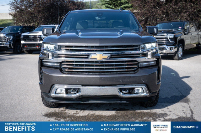 2021 Chevrolet Silverado 1500 High CountryZ71 | TECH & SAFETY PA in Cars & Trucks in Calgary - Image 2