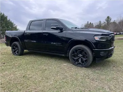 2020 ram 1500 limited 5.7 hemi gps toit panoramique ram box crew cabine marche pieds automatiques ba...