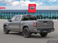 4WD, Black Exterior Badging, Black Outside Mirrors, Lower Fascia & Grille, Full Tank of Fuel & Floor... (image 4)