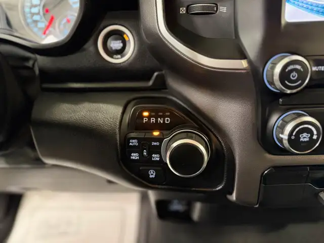 2019 RAM 1500 BIG HORN 4X4 CREW CAB *SAFETIED* *CLEAN TITLE* in Cars & Trucks in Winnipeg - Image 26