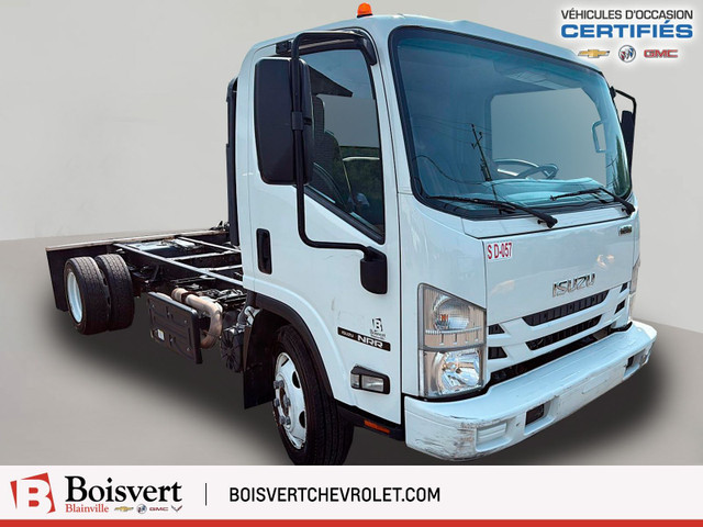 Isuzu NRR 2022 in Cars & Trucks in Laval / North Shore - Image 3
