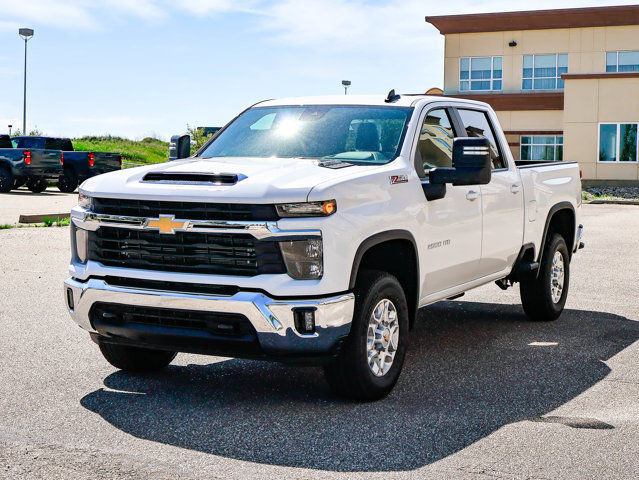 2025 Chevrolet Silverado 2500HD LT in Cars & Trucks in Strathcona County - Image 4