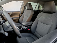 Visit our dealership to explore the recent trade-in of the 2020 TOYOTA RAV4 LE. This exceptional veh... (image 8)