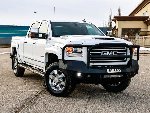 2019 GMC Sierra 2500HD SLT 6.6L in Cars & Trucks in Strathcona County - Image 2