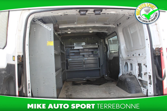 2017 Ford Transit T-250 toit bas, porte coulissante côté passage in Cars & Trucks in Laval / North Shore - Image 3