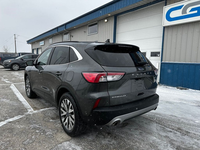  2020 Ford Escape Titanium Hybrid AWD in Cars & Trucks in Winnipeg - Image 3