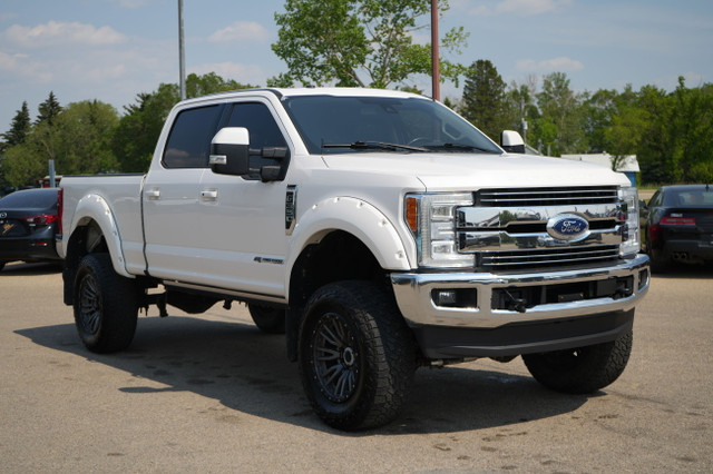 2018 Ford Super Duty F-350 SRW LARIAT in Cars & Trucks in Red Deer - Image 3