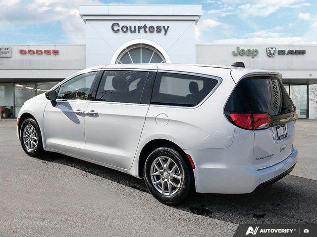 2026 Chrysler Grand Caravan SXT in Cars & Trucks in Calgary - Image 4