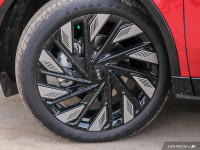 Sunroof, Cooled Seats, Premium Audio, Navigation, Wireless Charging! Whether you're drawn to its lux... (image 6)