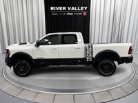 LEATHER-FACED BUCKET SEATS, ADAPTIVE STEERING SYSTEM, TOWING TECHNOLOGY GROUP, SAFETY GROUP, 17-SPEA... (image 3)