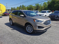 • Power_Brakes • Power_Windows • Power_Mirrors • Power_Locks • Keyless_Entry • Air_Conditioning • Ti... (image 2)