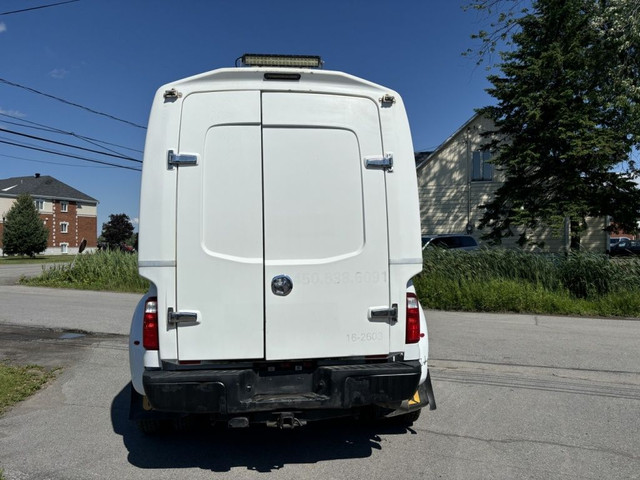 2016 Ford Super Duty F-350 à roues arrière jumelées XL/XLT/Laria dans Autos et camions  à Laval/Rive Nord - Image 3