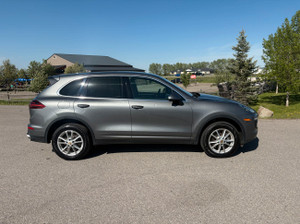 2018 Porsche Cayenne AWD Hail Damage Active Title