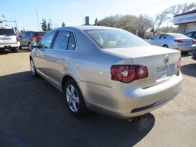 2008 Volkswagen Jetta Comfortline 2.5L w/ Htd Lthr/Sunroof in Cars & Trucks in Edmonton - Image 6