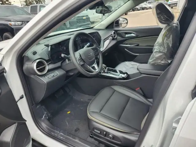 2025 Chevrolet Trax ACTIV in Cars & Trucks in Mississauga / Peel Region - Image 9
