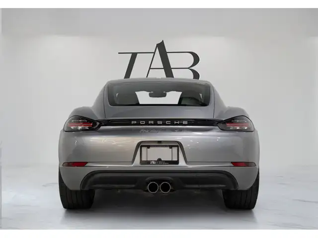2024 Porsche 718 Cayman S | PREMIUM PKG | MANUAL | 20 IN WHEELS in Cars & Trucks in Mississauga / Peel Region - Image 8