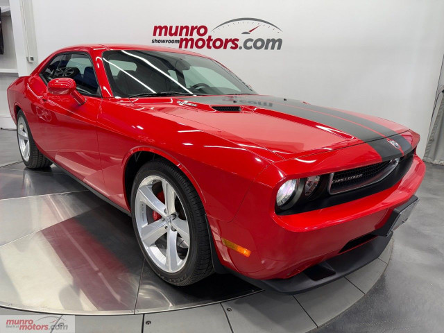 2010 Dodge Challenger in Cars & Trucks in Brantford - Image 2