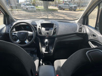This exceptional one-owner, accident-free 7-passenger van has only 13,000 km and is a remarkable fin... (image 8)