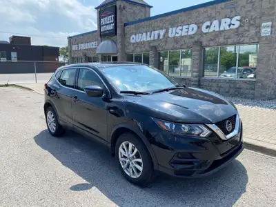 2020 Nissan Qashqai S AWD - In Black - All wheel drive - Very fuel efficient 2.0L 4 cylinder engine...