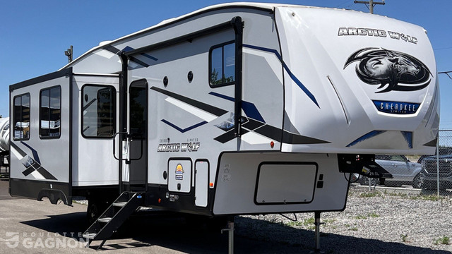 2023 Arctic Wolf 291 RL Fifth Wheel in Travel Trailers & Campers in Lanaudière
