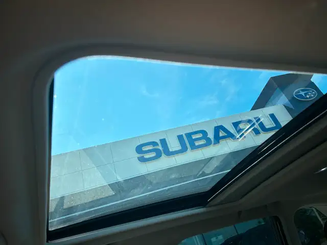 2023 Subaru Forester Touring | Toit Pano | Sièges Chauffant | Ca in Cars & Trucks in City of Montréal - Image 29