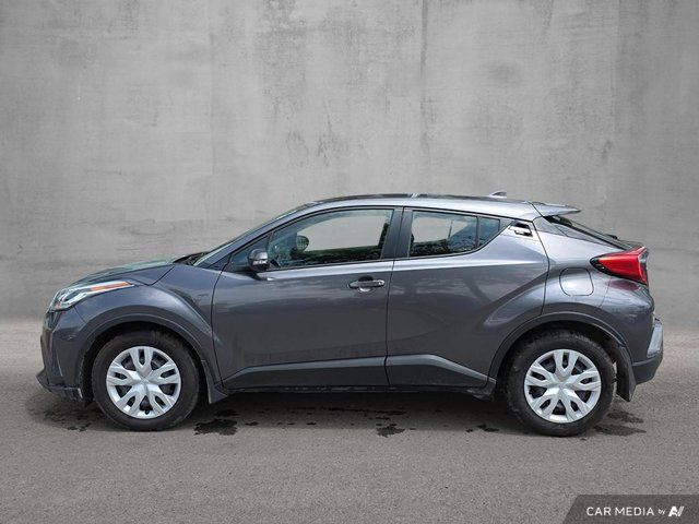 2022 Toyota C-HR in Cars & Trucks in Ottawa - Image 2