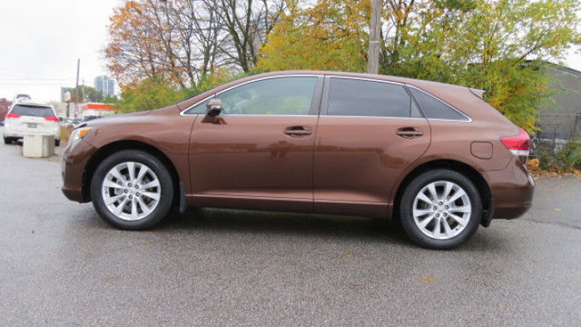 2013 Toyota Venza 4dr Wgn AWD in Cars & Trucks in Mississauga / Peel Region - Image 3