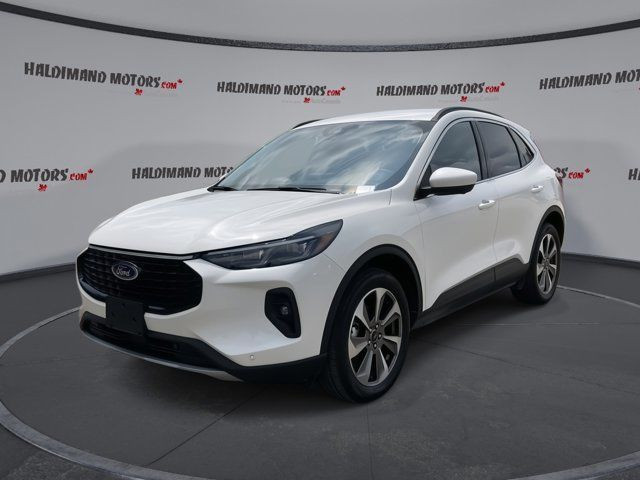 2024 Ford Escape Platinum in Cars & Trucks in Hamilton
