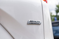 AWD - Premium LEATHER Interior - Power SUNROOF - Digital Infotainment - PREMIUM Audio - APPLE Carpla... (image 8)