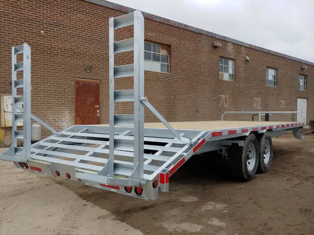 7 Ton Deckover Equipment Float 20' + 3' Beavertail in Cargo & Utility Trailers in Mississauga / Peel Region - Image 3